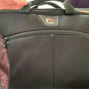 Swiss Gear Laptop Bag with crossbody strap